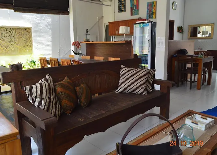Askara Guest House&Hostel